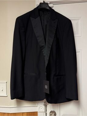Men's The Black Tux Satin-Lapel Tuxedo Jacket